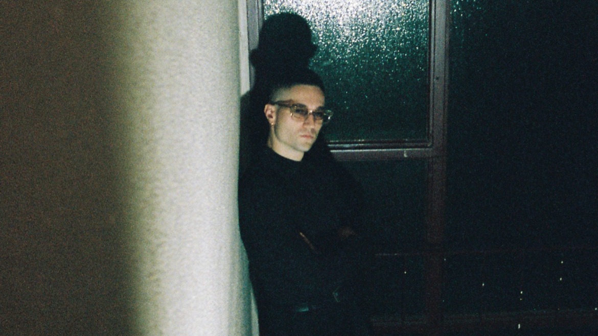 Front Row Dancer | Nikola