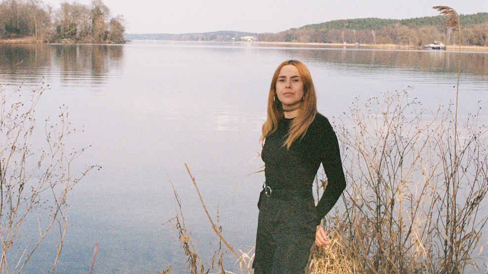 Paloma Negra | Laura Vargas