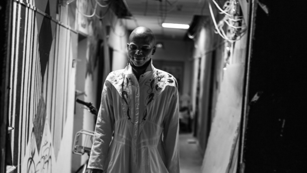 The Naked Reviews Live & Electric | Ncube