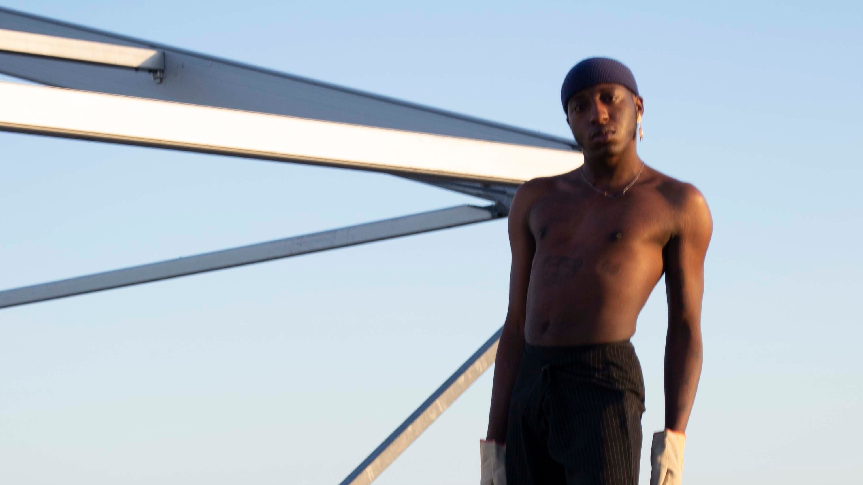 Daisychain with Miss Twink USA