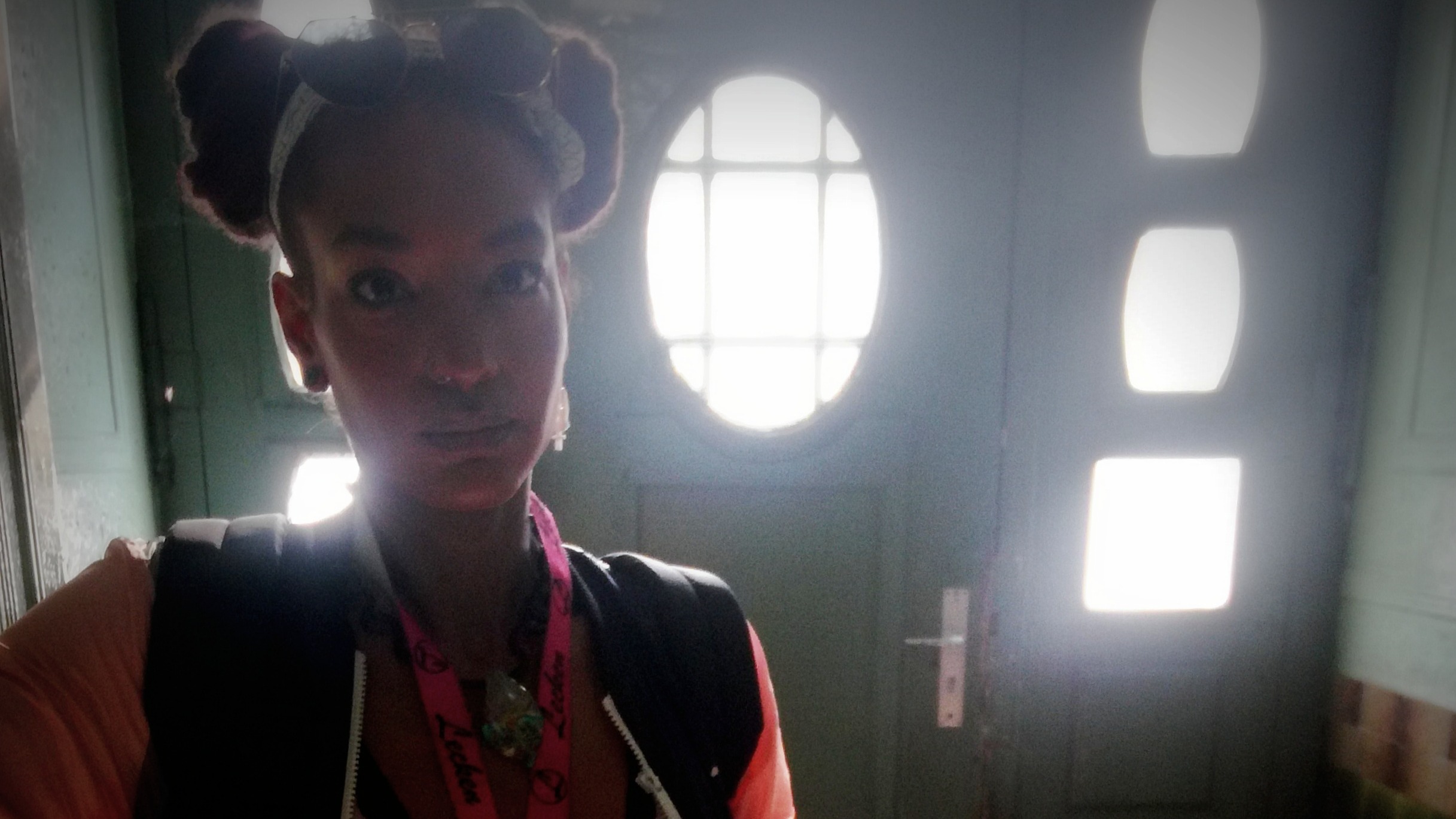 KILLA Airlines ✈ d-.-bstep ladder 