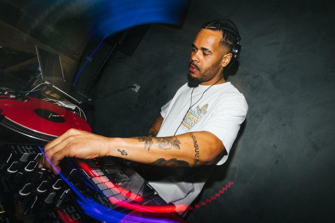 Barrio Archives Takeover | Do25inco & Dj OzOne 