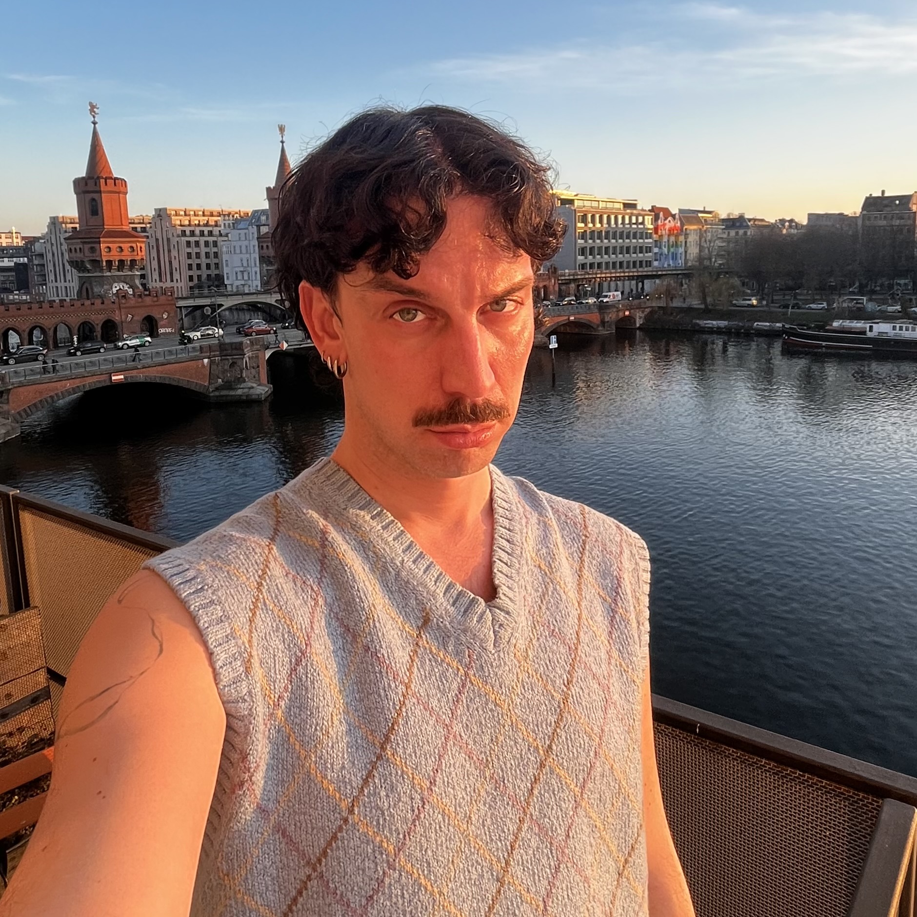 sad girlies on the radio | Flemish.Fetish & BRENN.