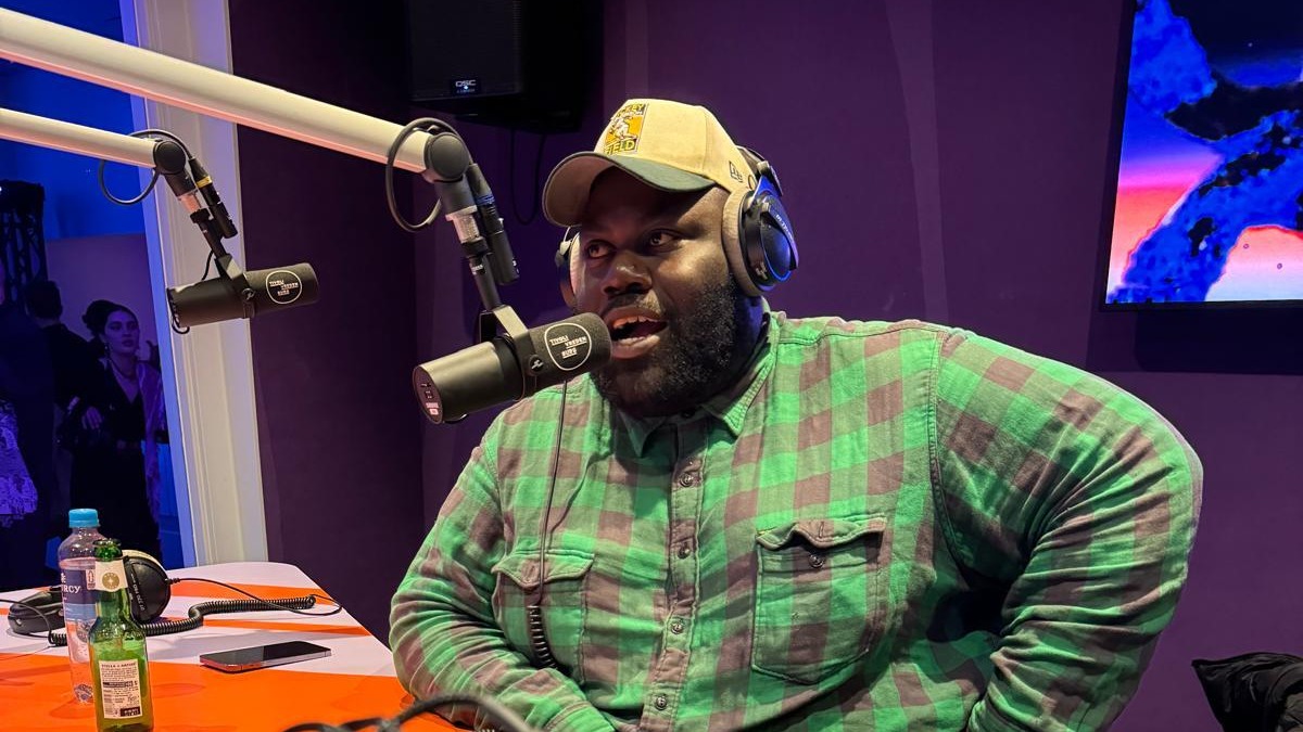 Le Guess Who? | COSMOS & Chuck Strangers