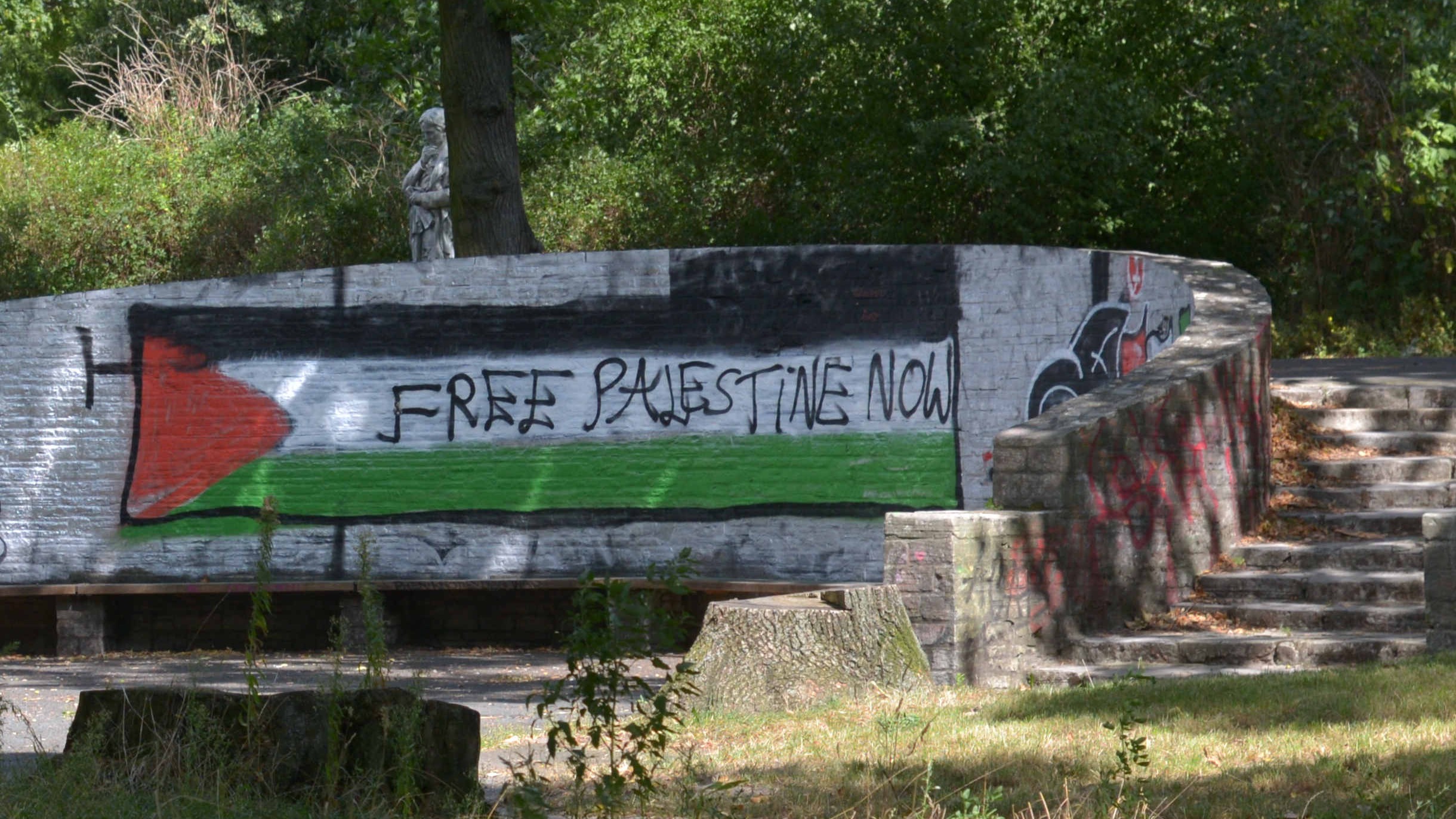 Low End Therapy | Monibi