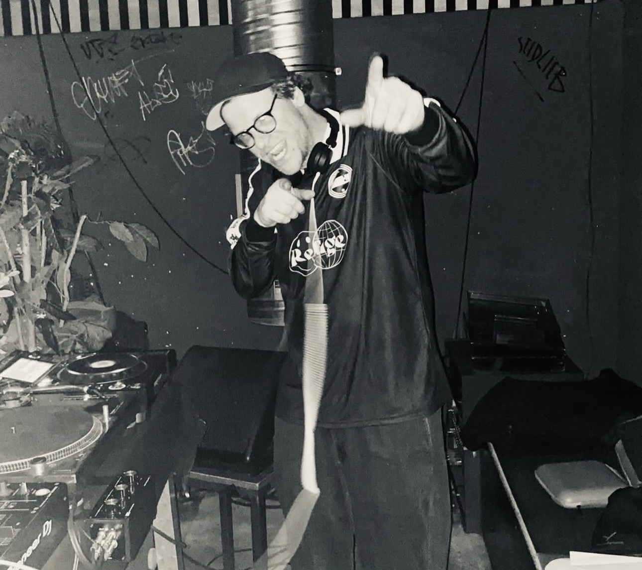 Dazz It Up! | Delfonic