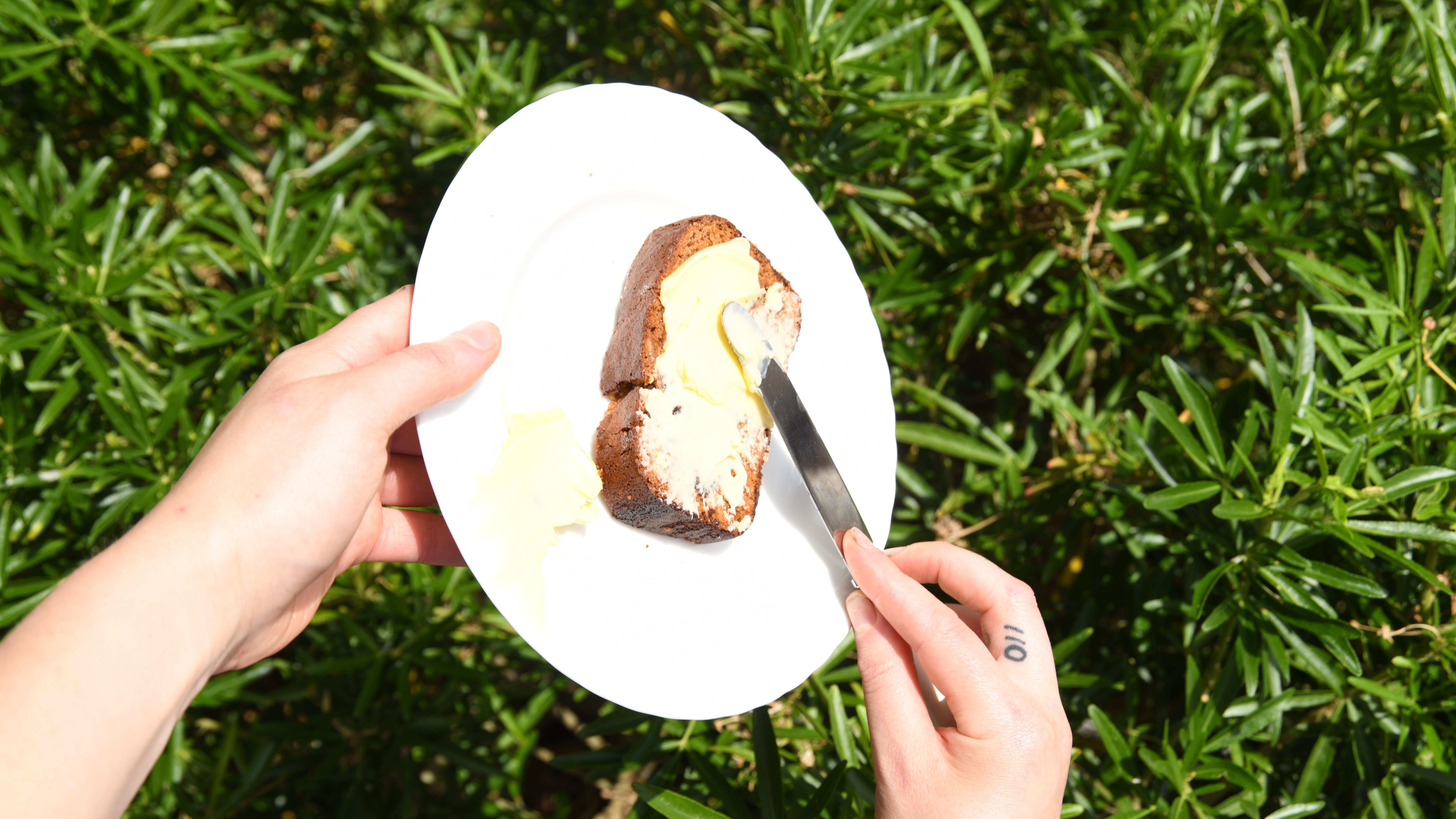 Snack Palace | Ella Victoria & Angelica Golten 