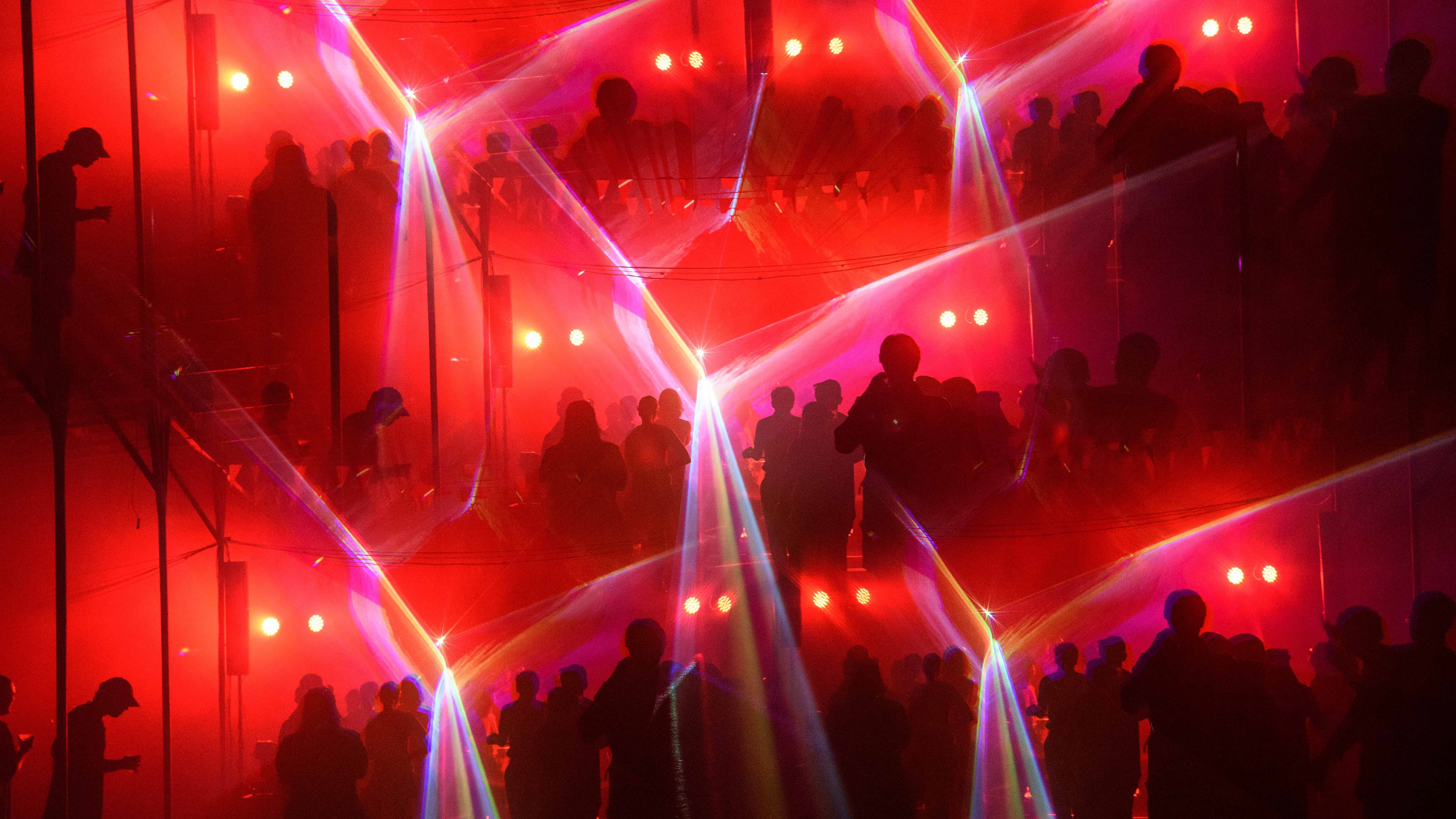 New Massage | Telephones