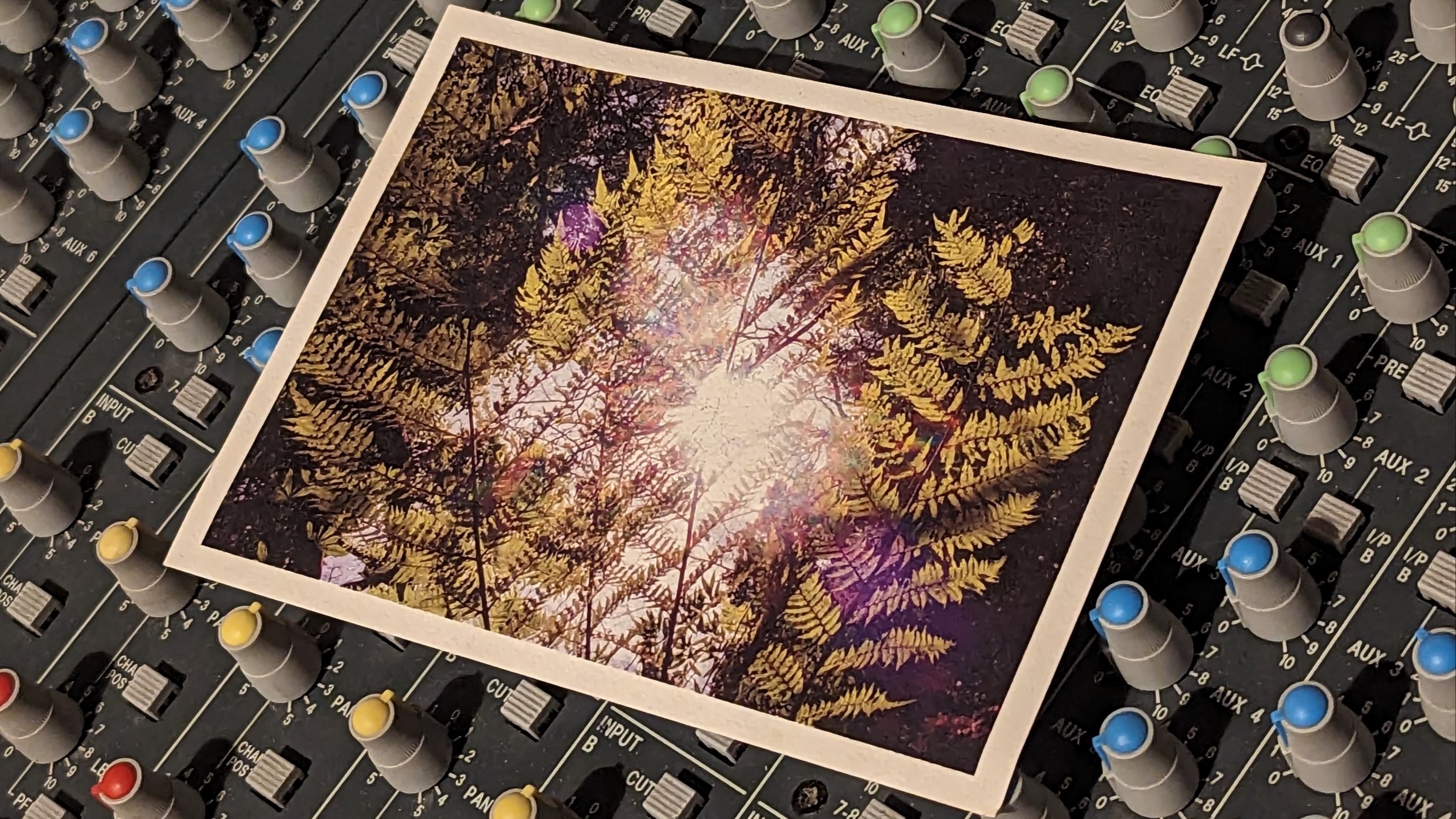 New Massage | Telephones