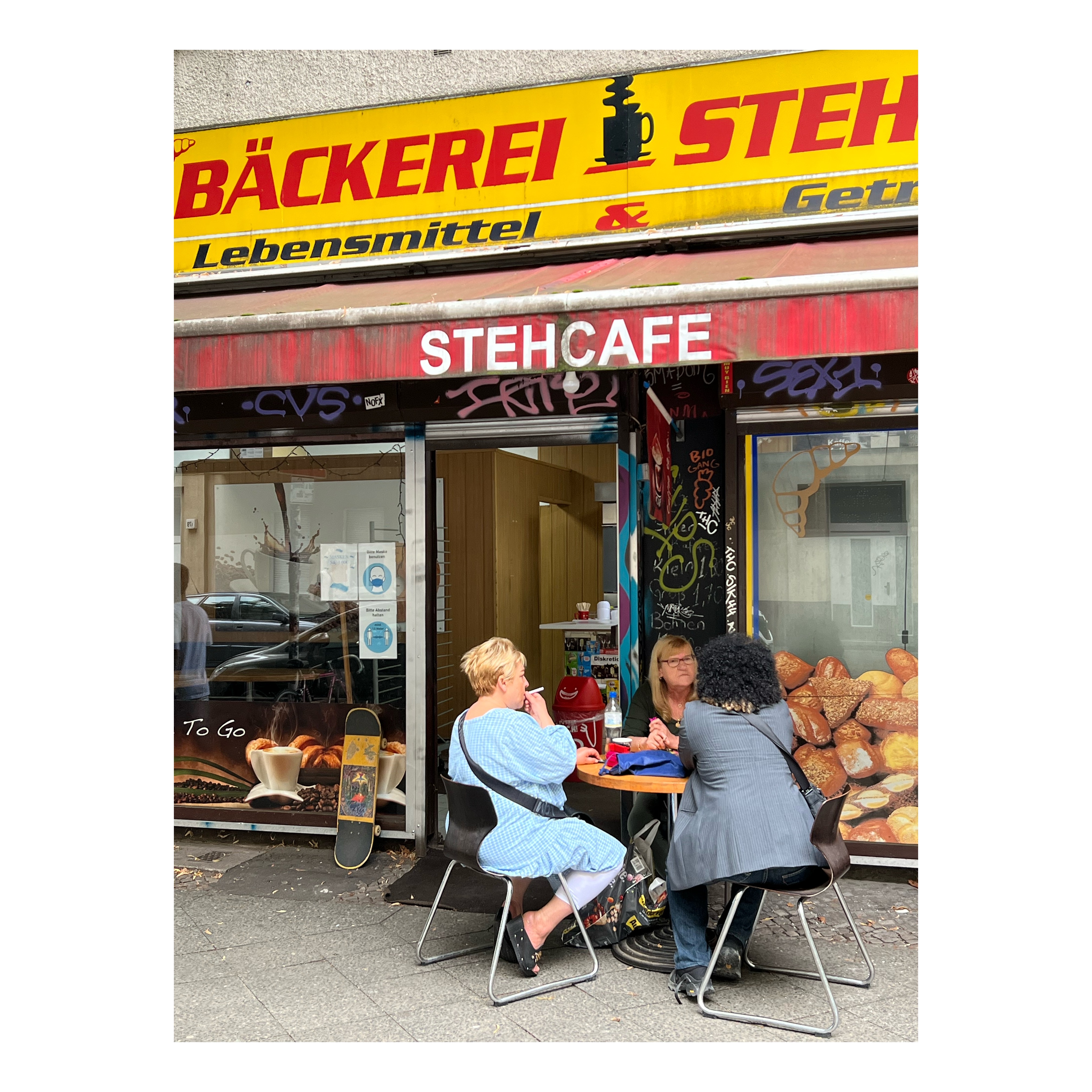 Skating through Weserstraße | Yungfya & Mama Lior