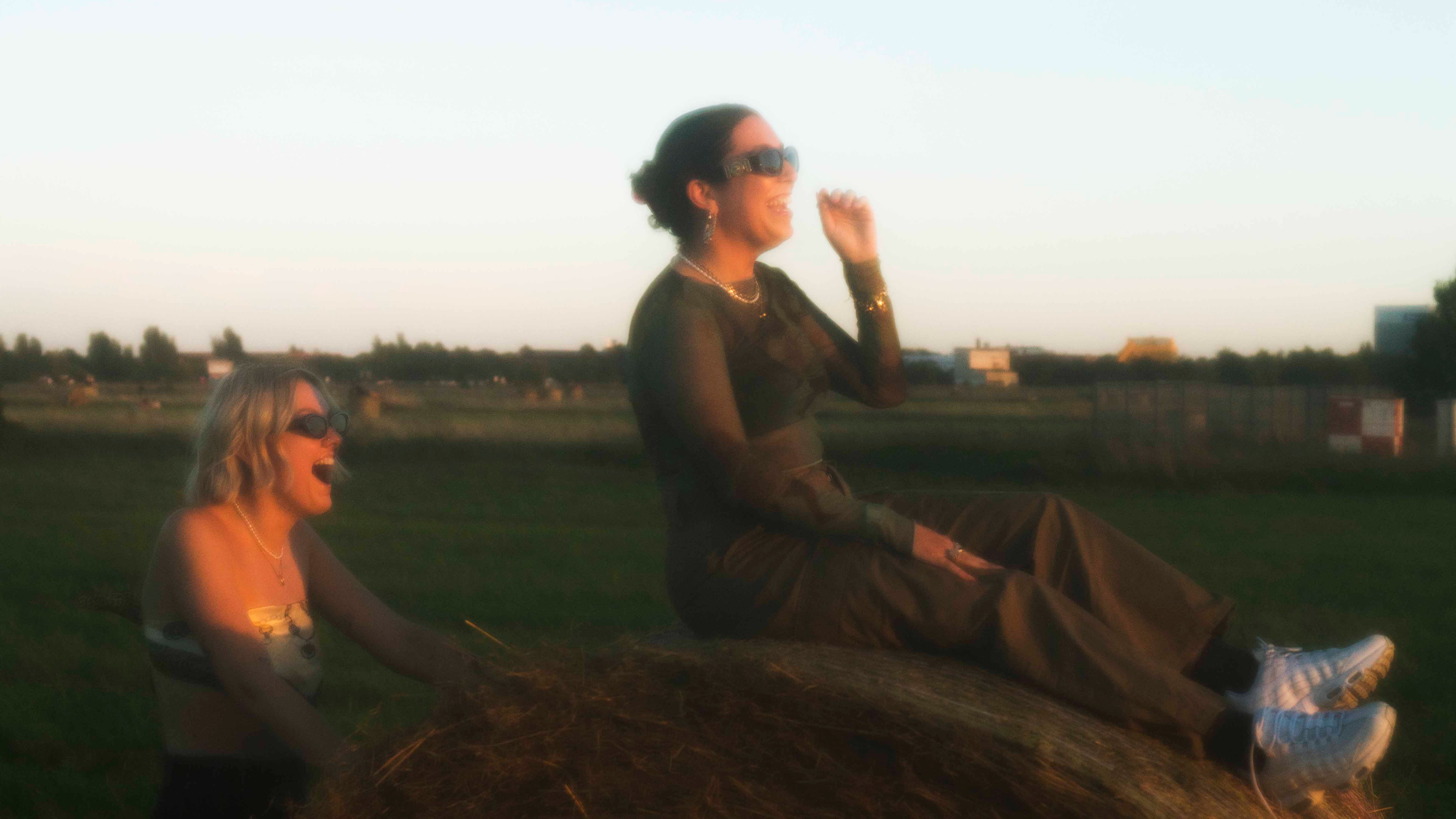 The Honey Tapes | Kenza & Becki