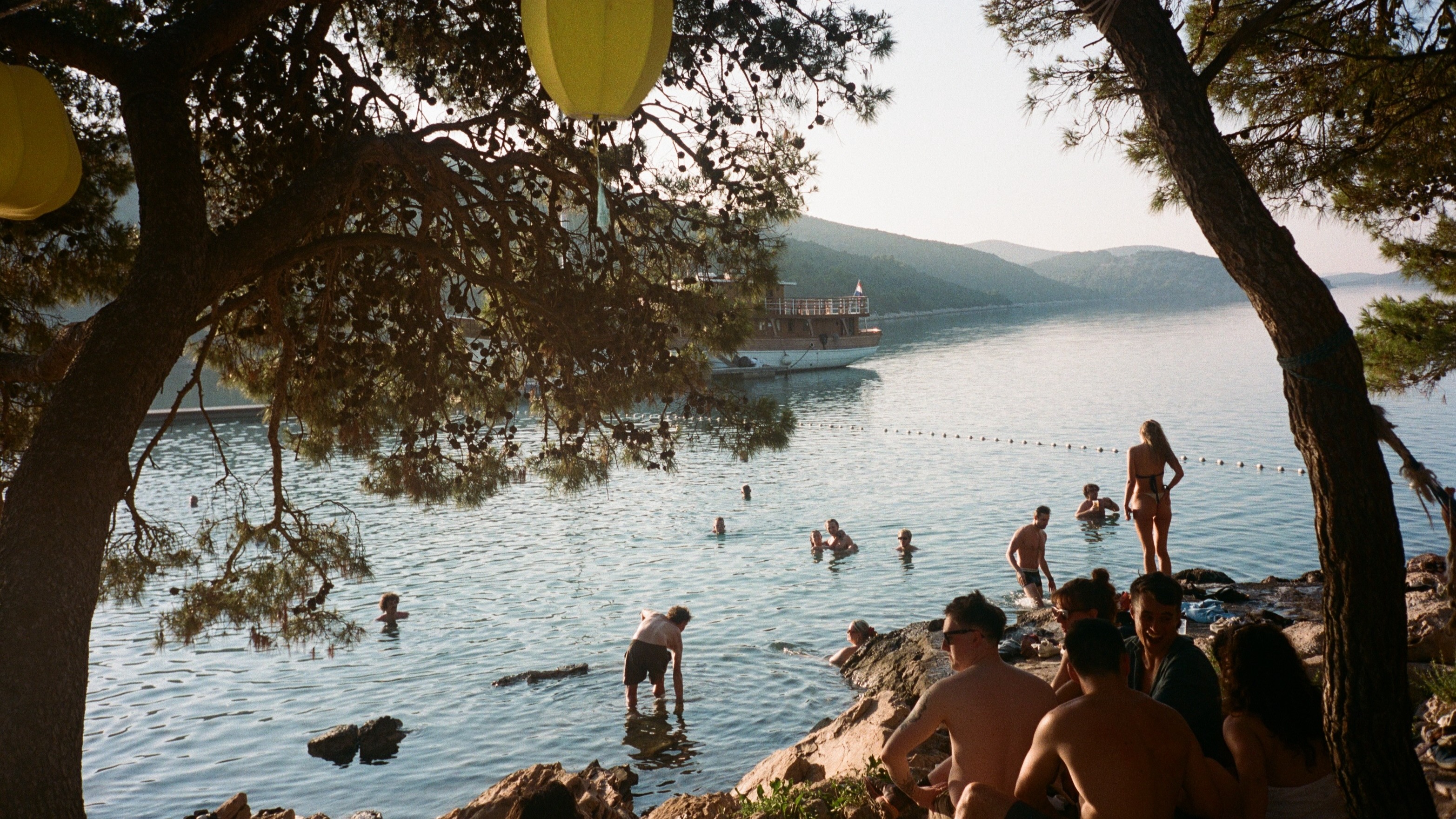 Orbita | DJ Aficionado, Llupe & Piers Harrison