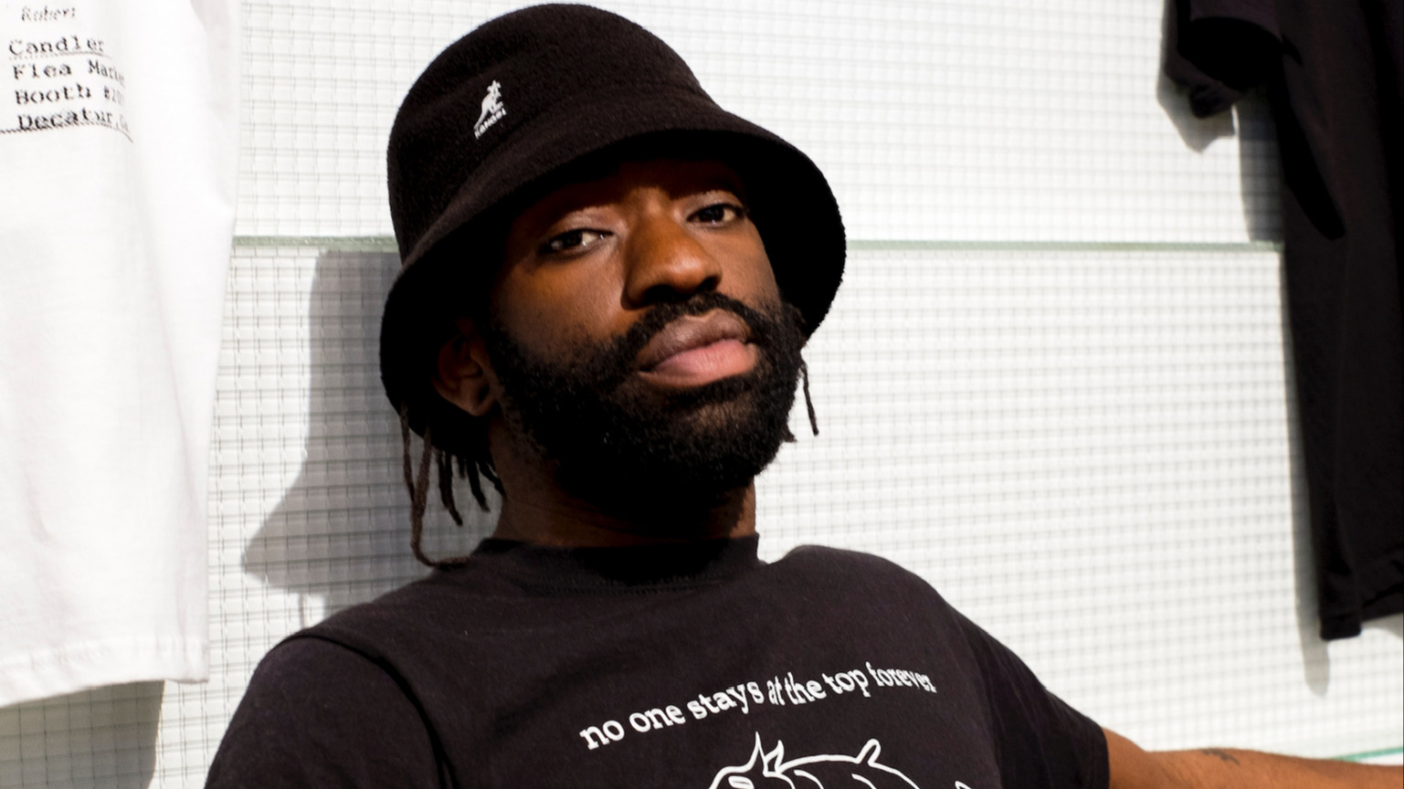 Einhundert | Haaizey