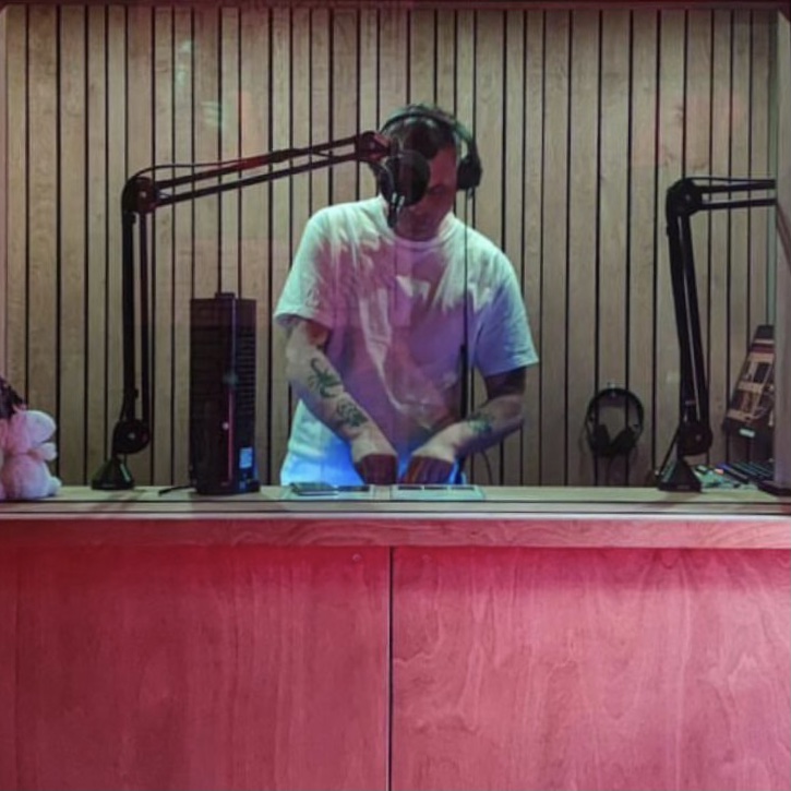 The Gloveman Hour | DJ Hops