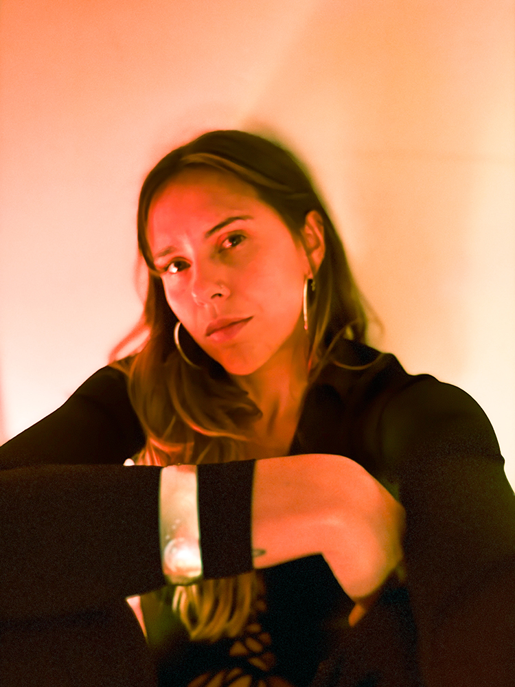 Paloma Negra | Laura Vargas