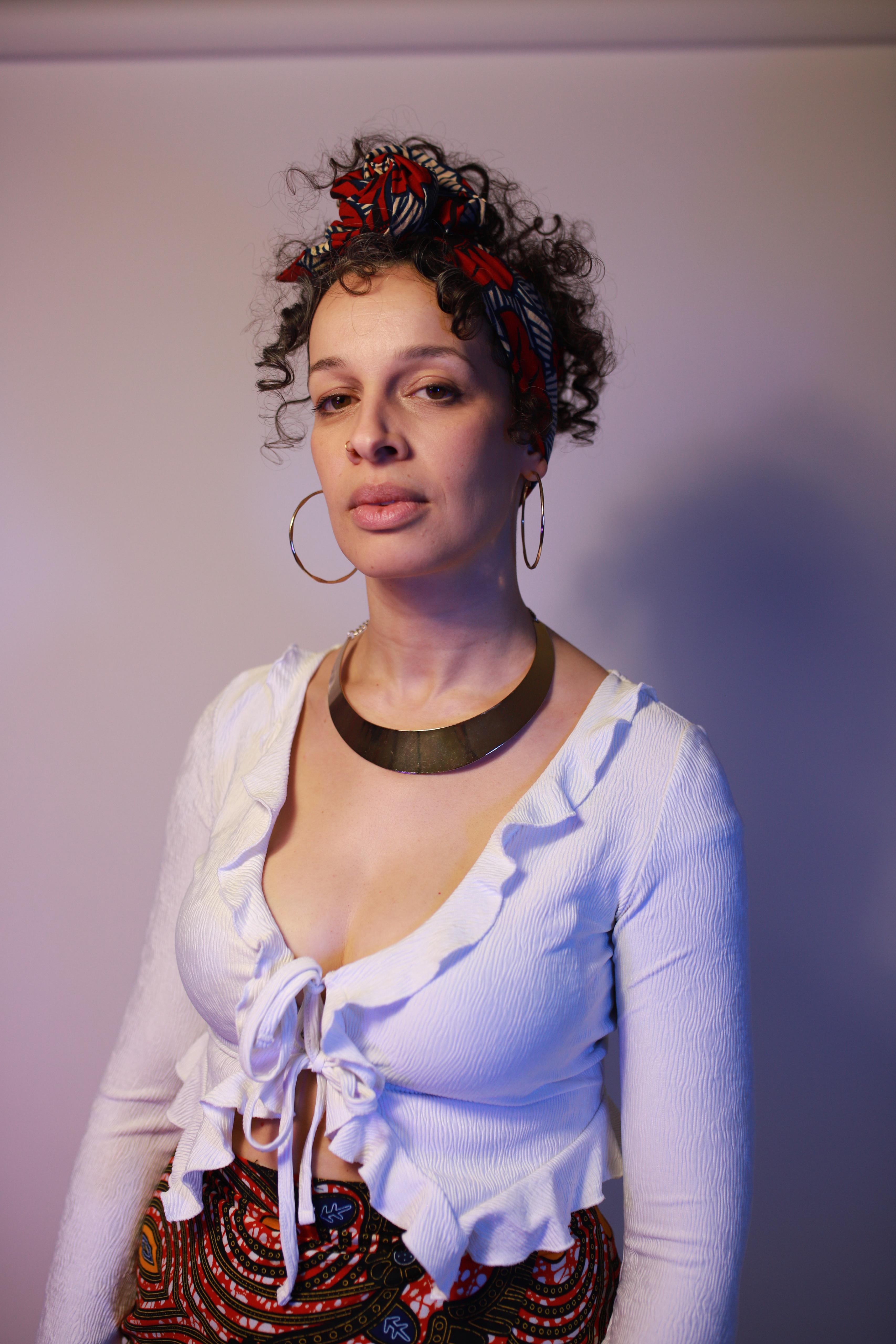 Frequências Selas: Intercontinental Mix | Caro Vola