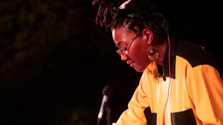 The Breakfast Show | mokeyanju 