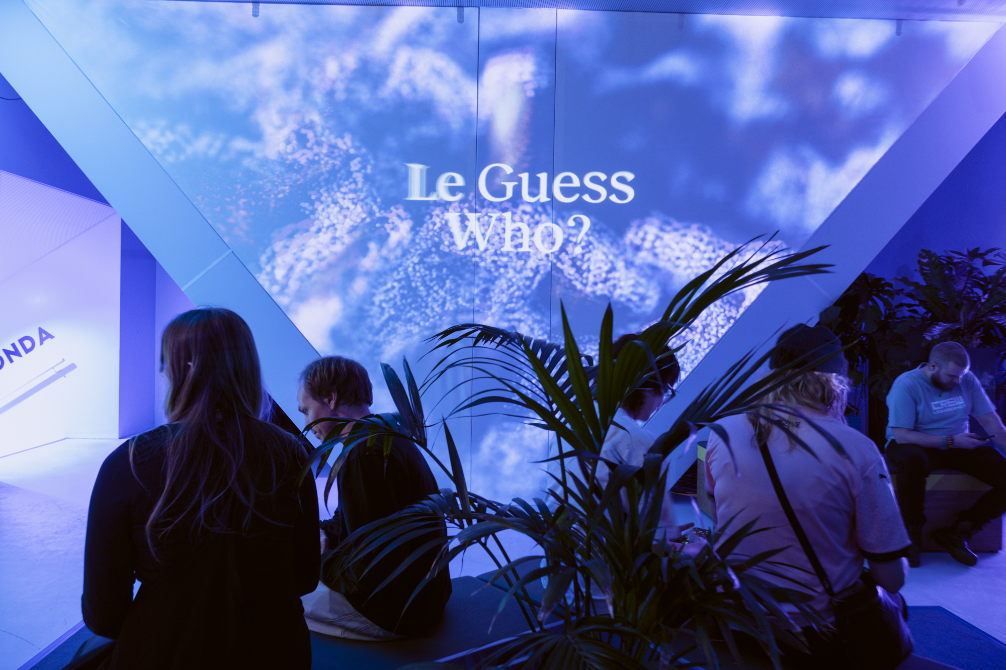 Le Guess Who? | COSMOS & Hasan Hujairi