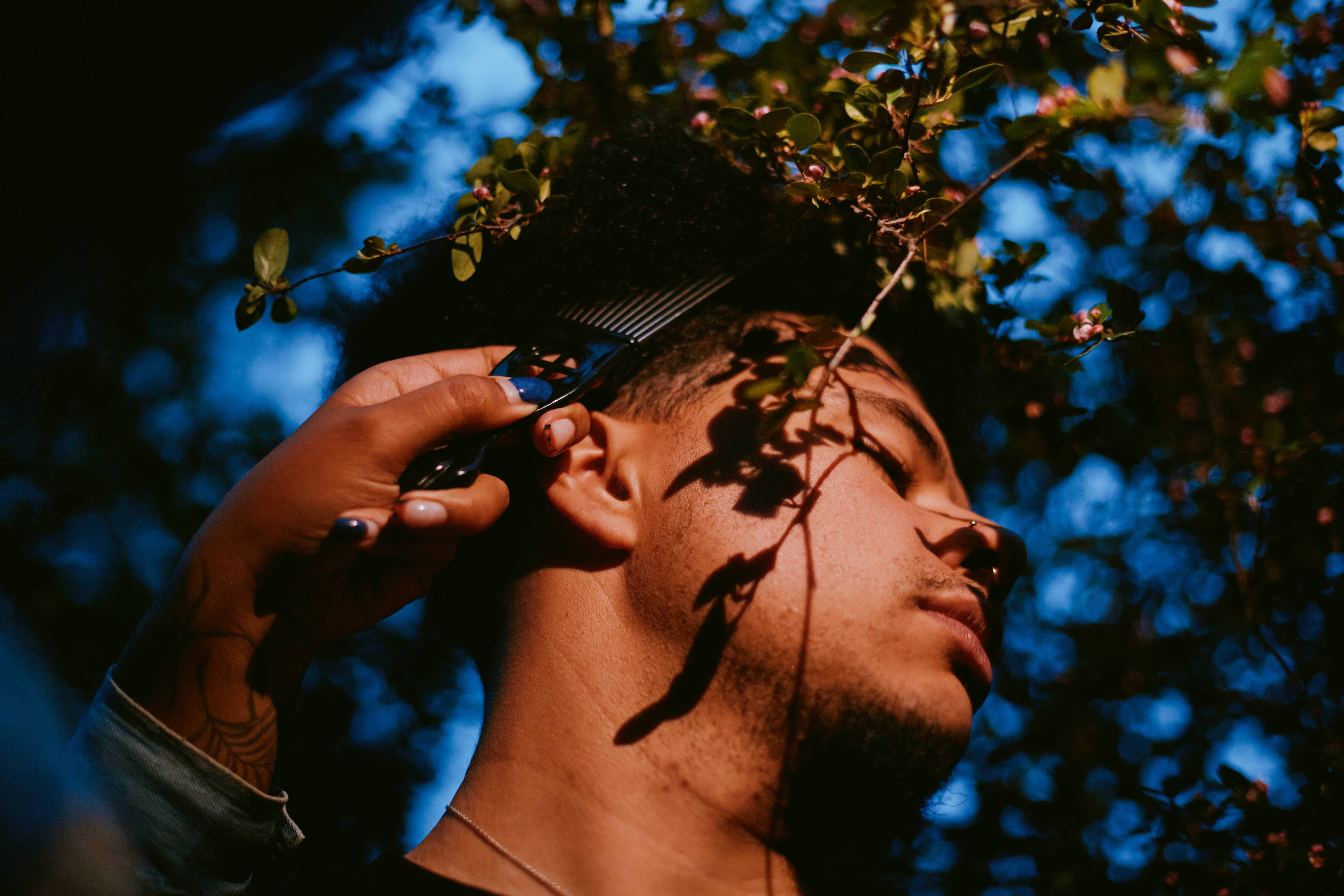 iridescent nightskies | Otis Mensah & Hamza Mohammed Beg