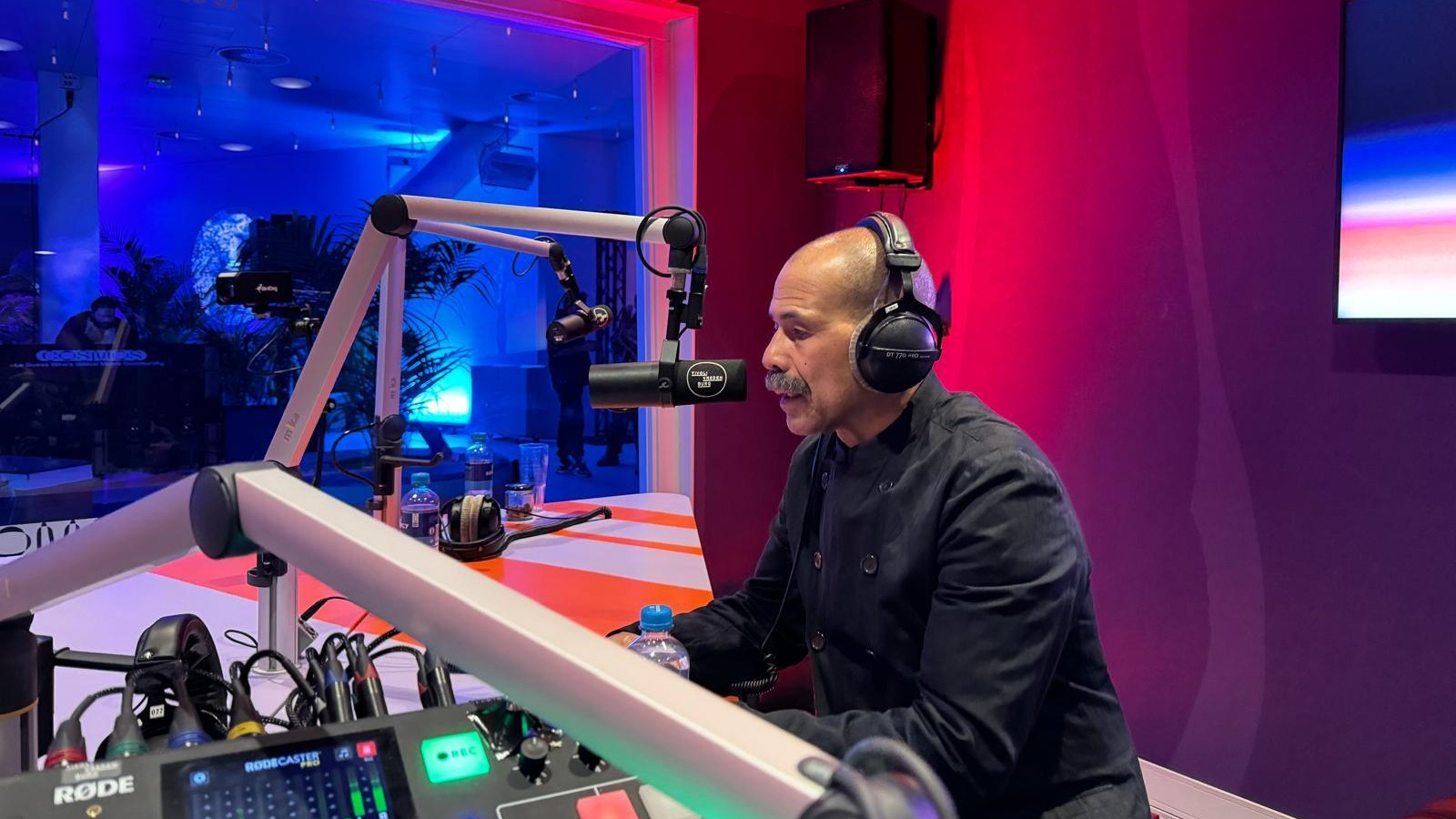 Le Guess Who? | COSMOS & Kahil El'Zabar