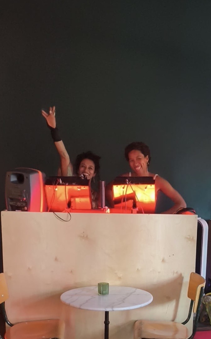 VITAL MUNCHIES  | Shiru & NaN