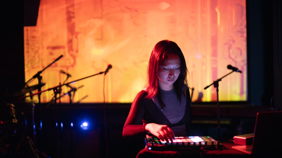 No Words, Just Beats  | LnHD