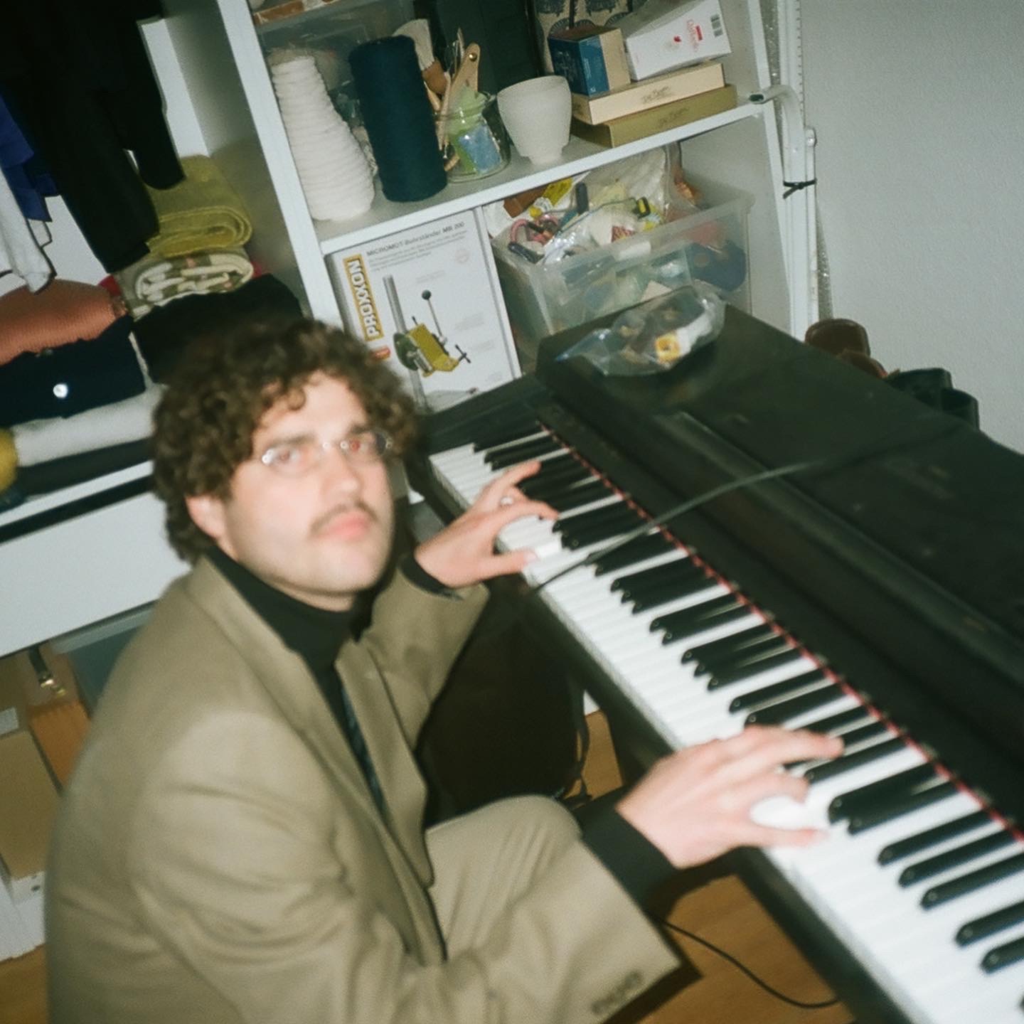 Radio Galerie | J. Kommerz