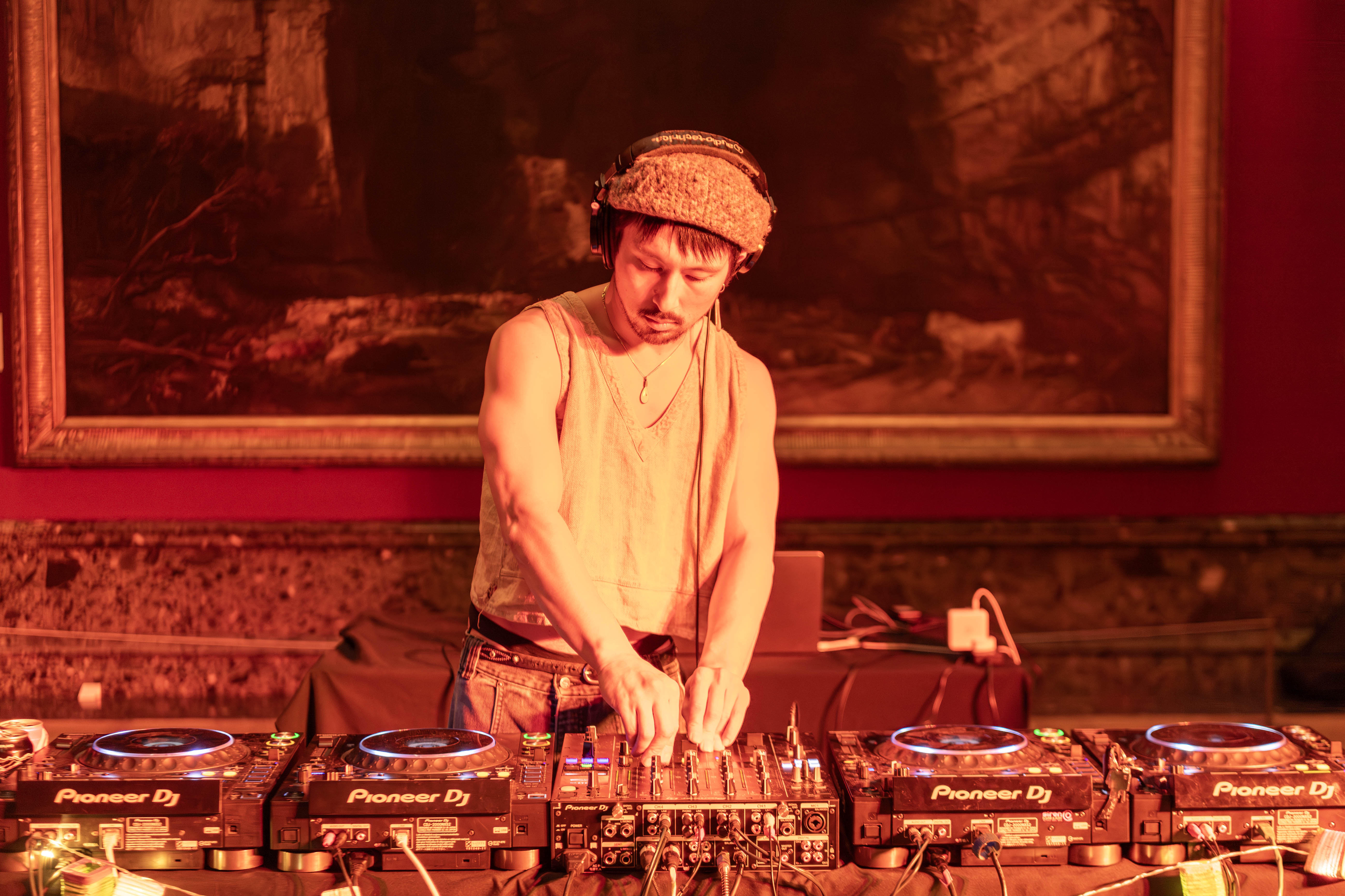 stolen technologies | Esper Moss