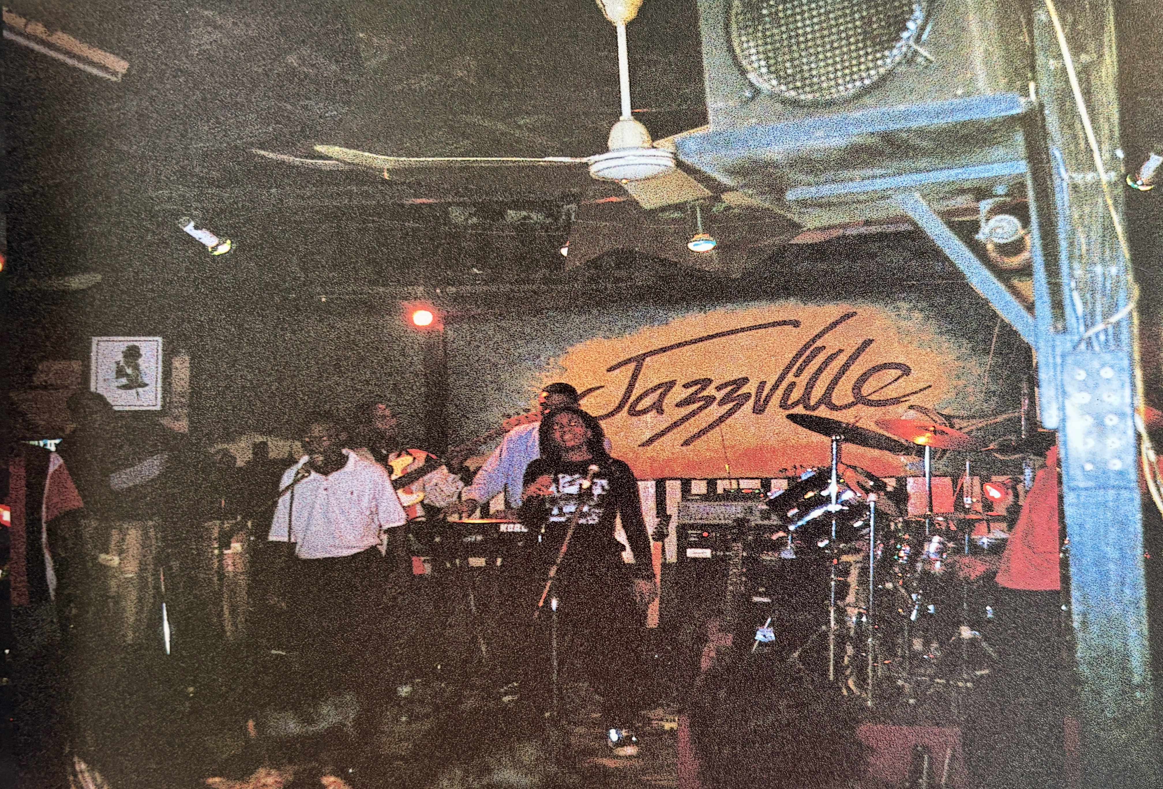 Music Shrine | Amuleto Manuela