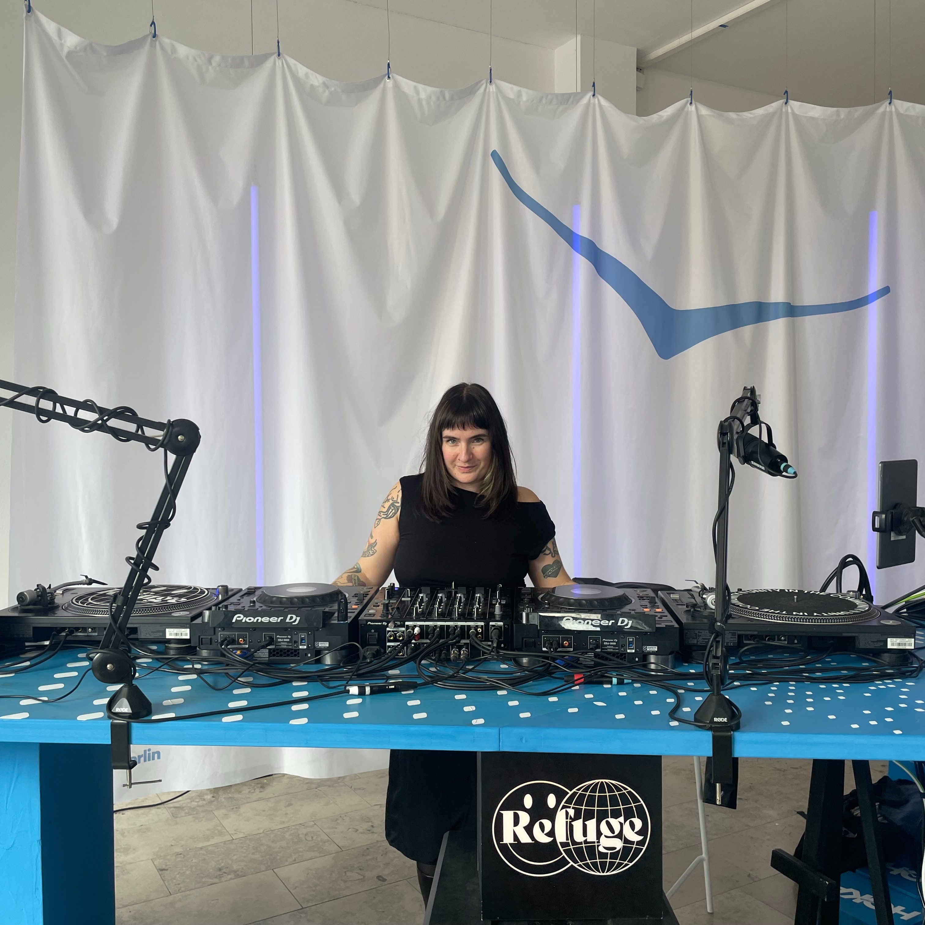 Synth Safari  | Milly Burroughs