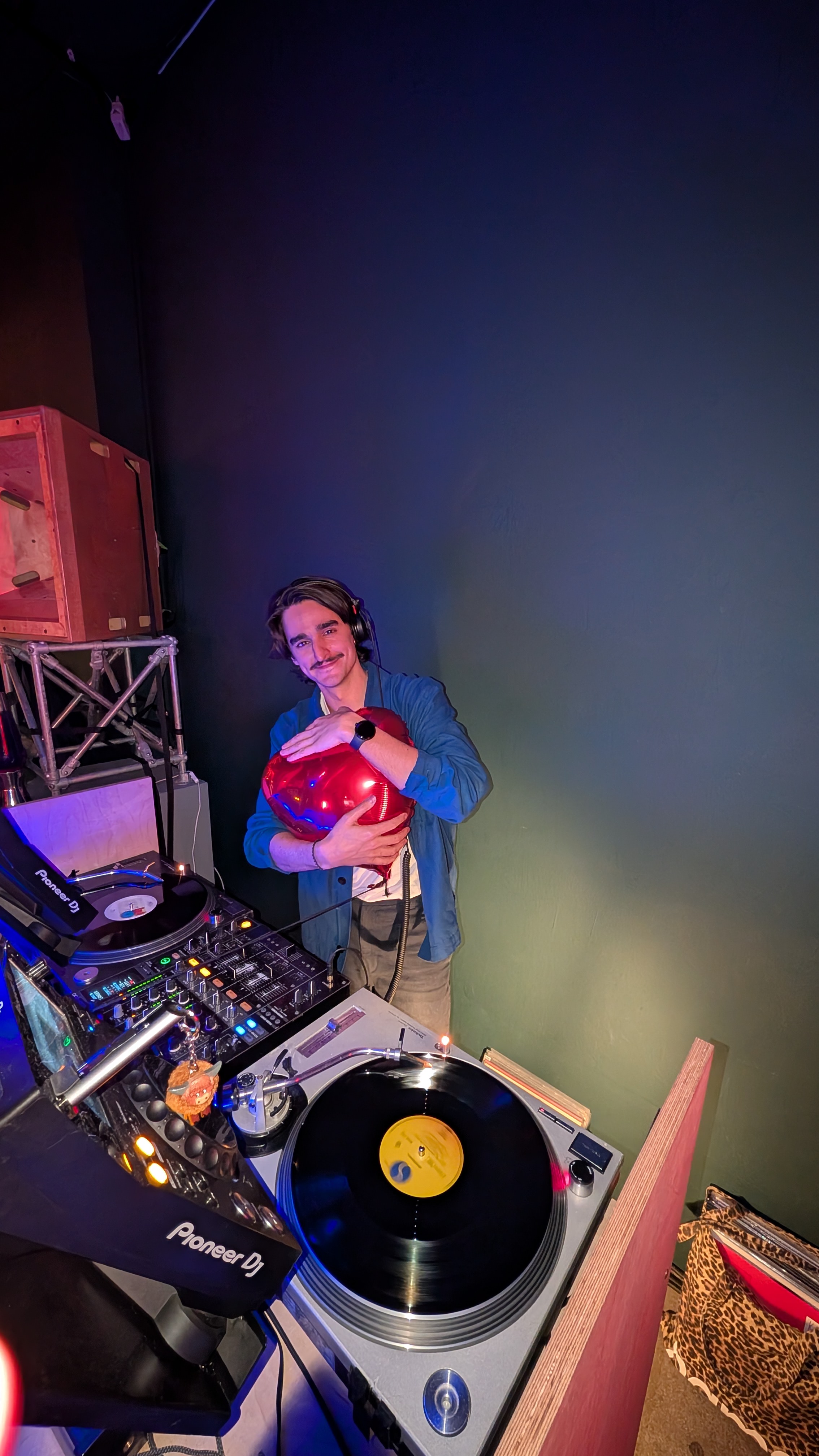 Francachela | DJ Aficionado