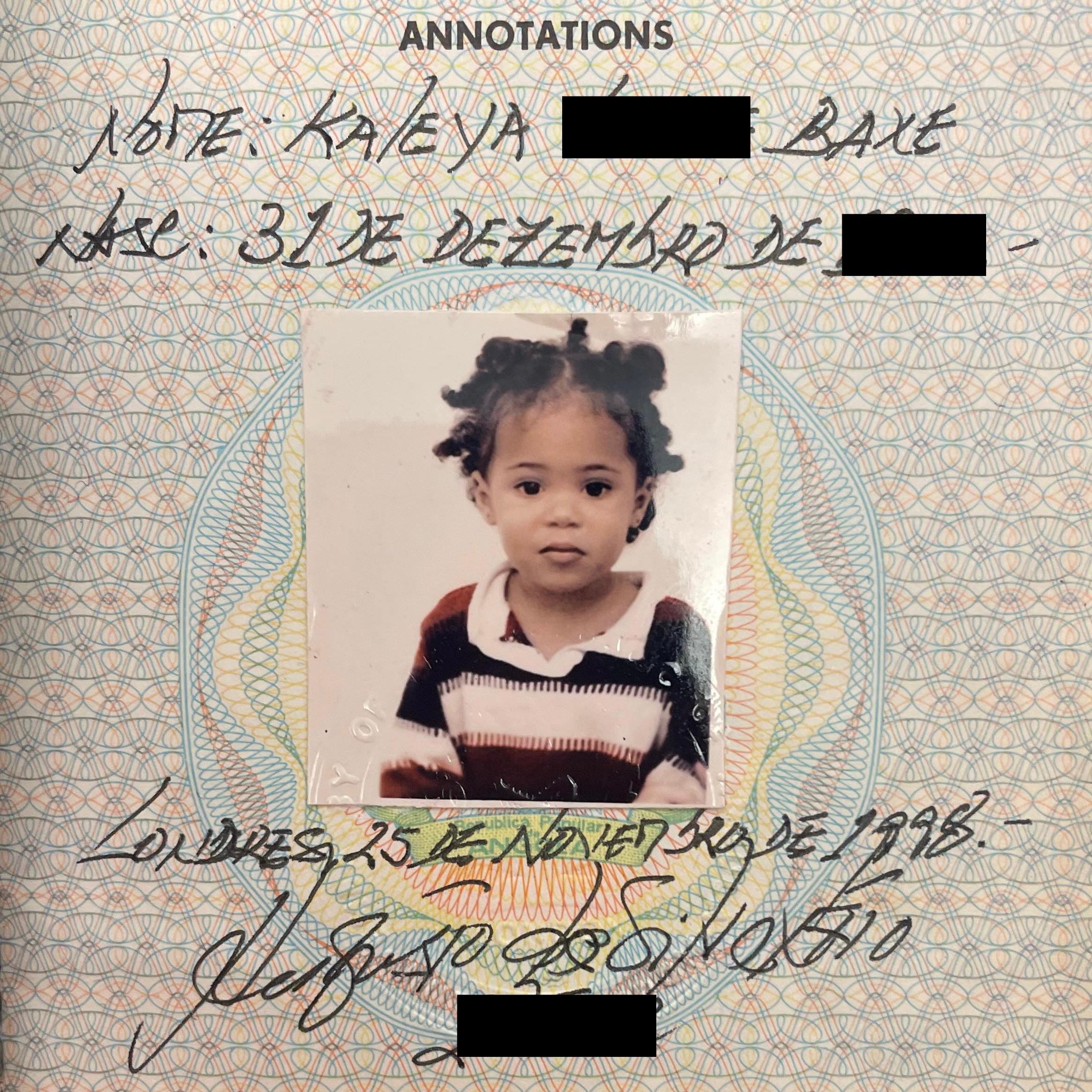 moe. invites: Family & Friends | Kaleya Baxe