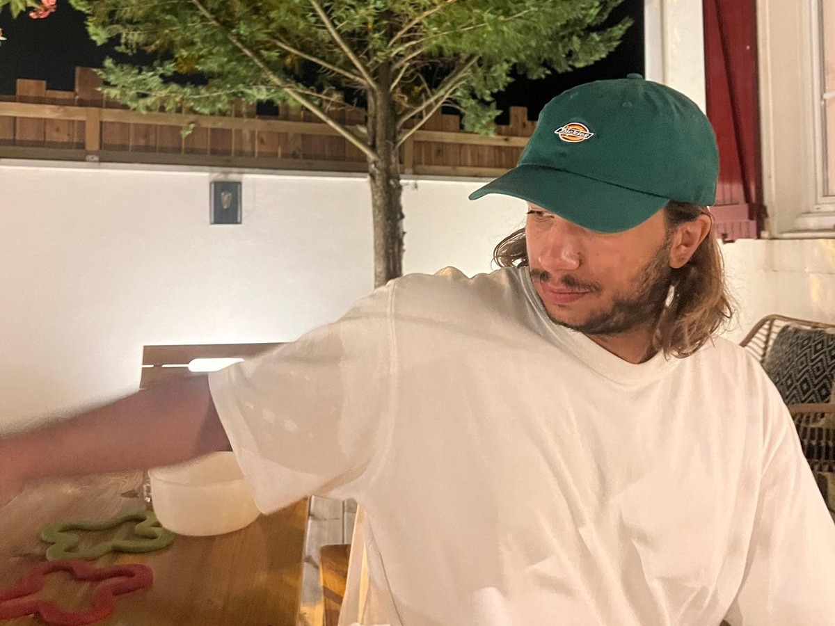 House Of Underground | DVDE