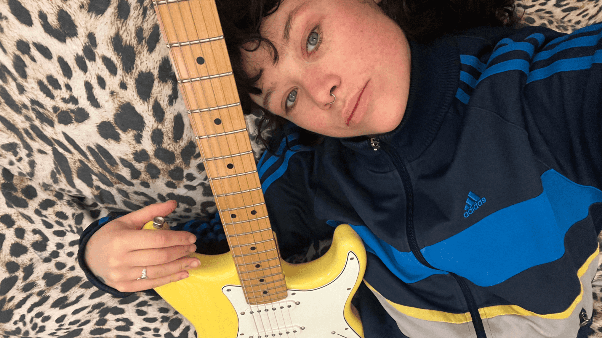 RIFFS | Scarlett O'Toole