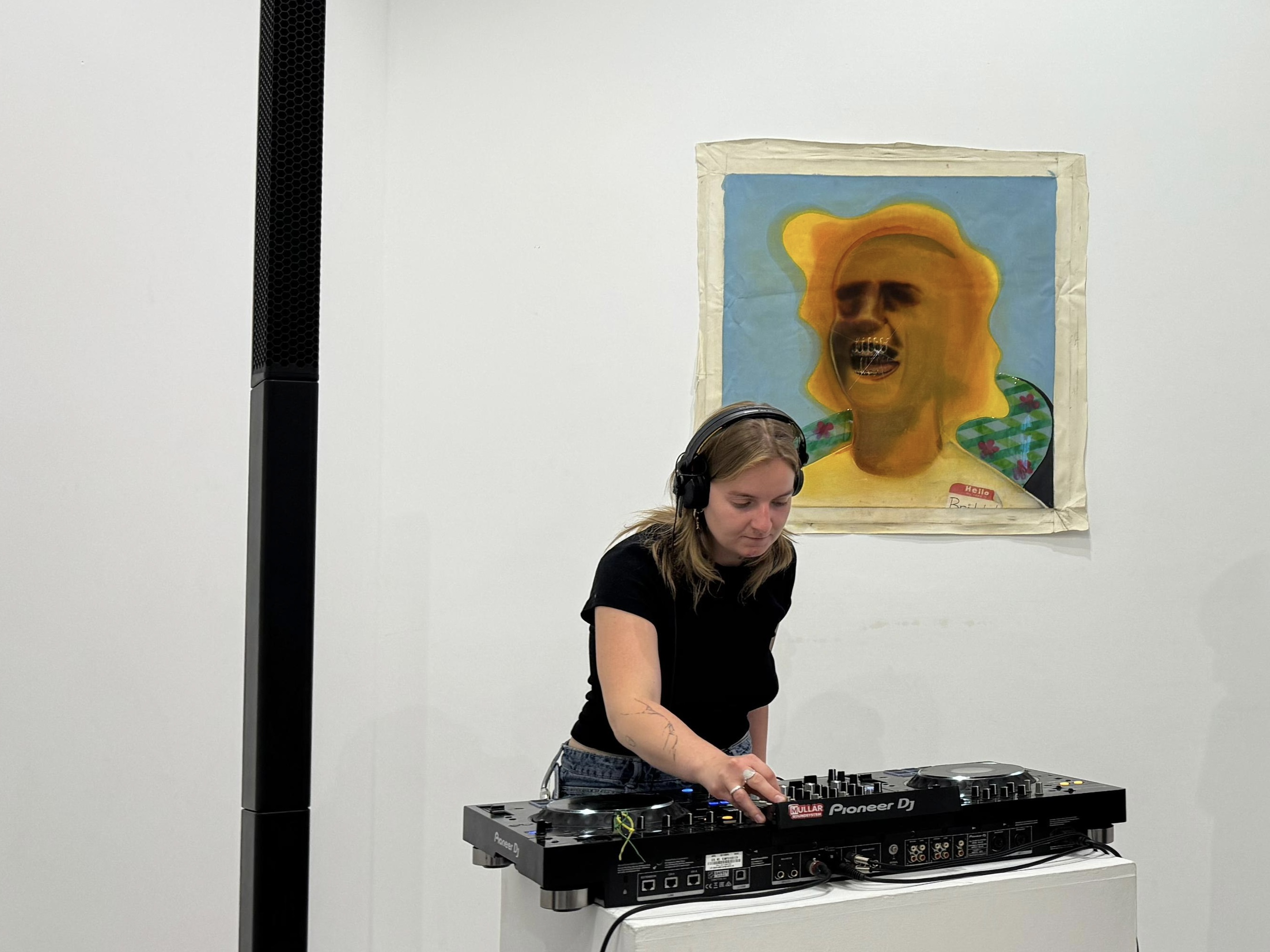 T11 x Paris Fashion Week | eioo