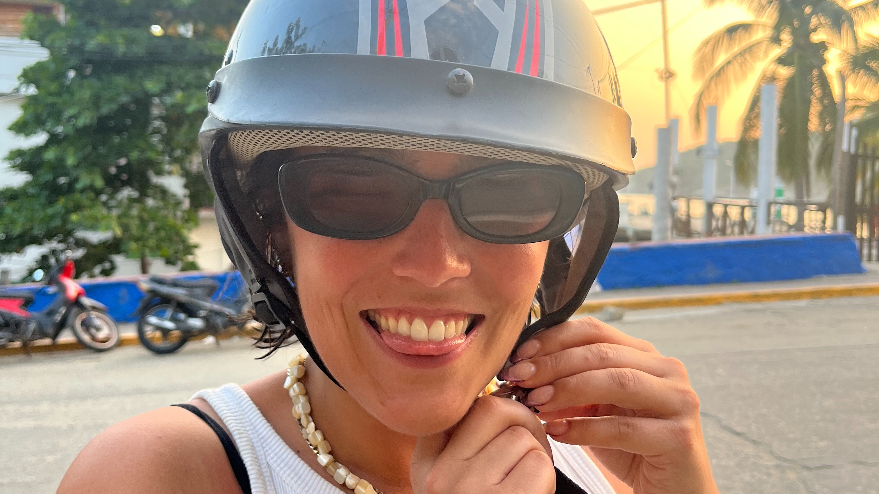 Funky Friday | Ella Victoria