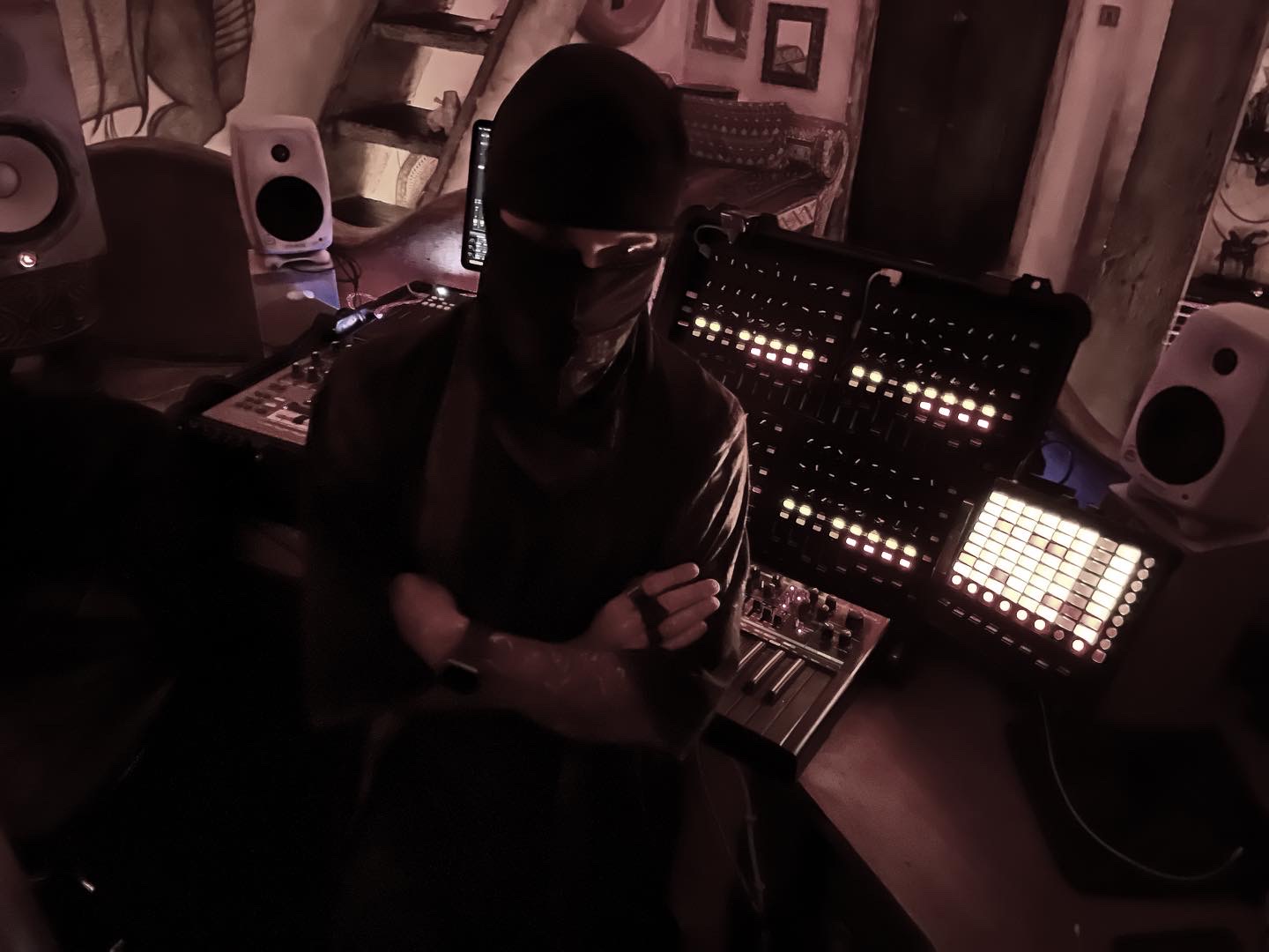 Ambient Sleepers | Kir Kts