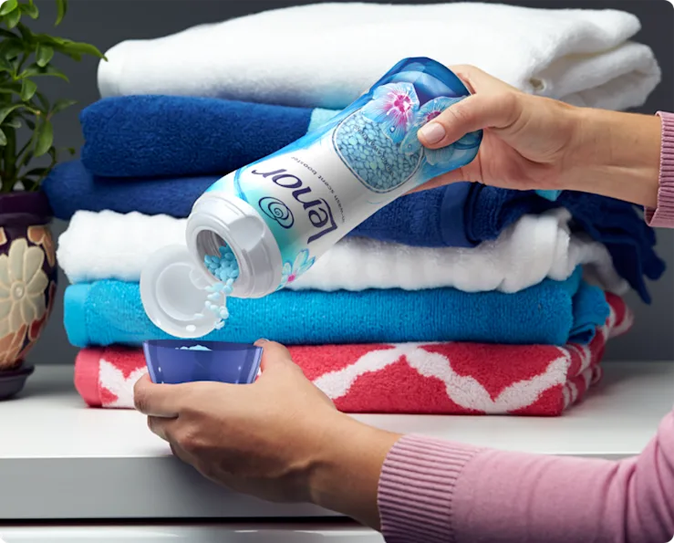 How To Use Lenor Unstoppables In Wash Scent Booster Lenor