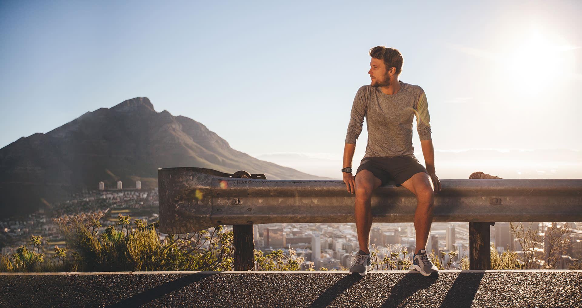 runner-resting-on-the-road-i-screen