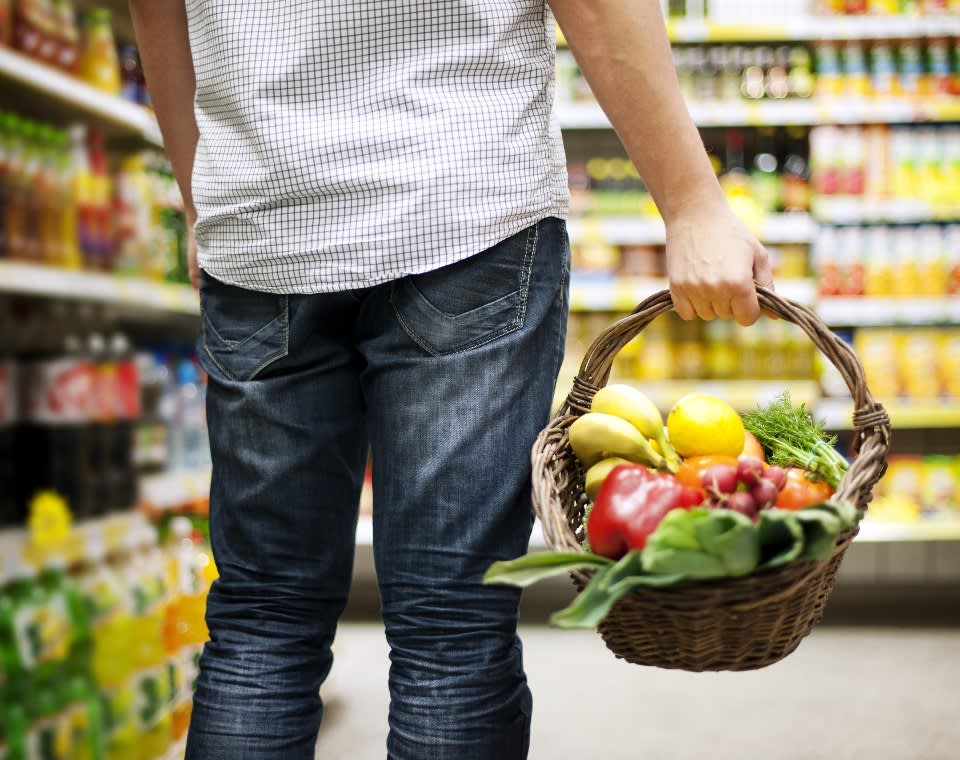 man_groceries_feature