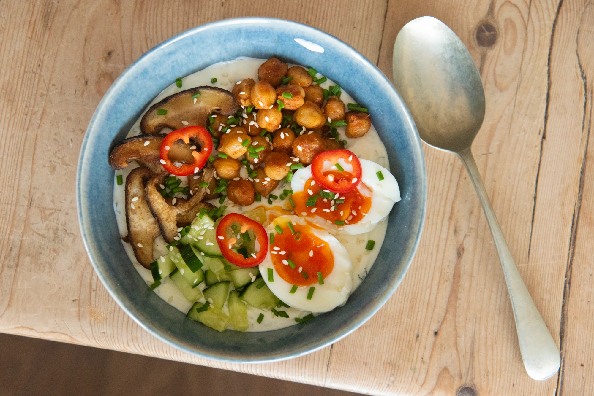 savoury yogurt bowl