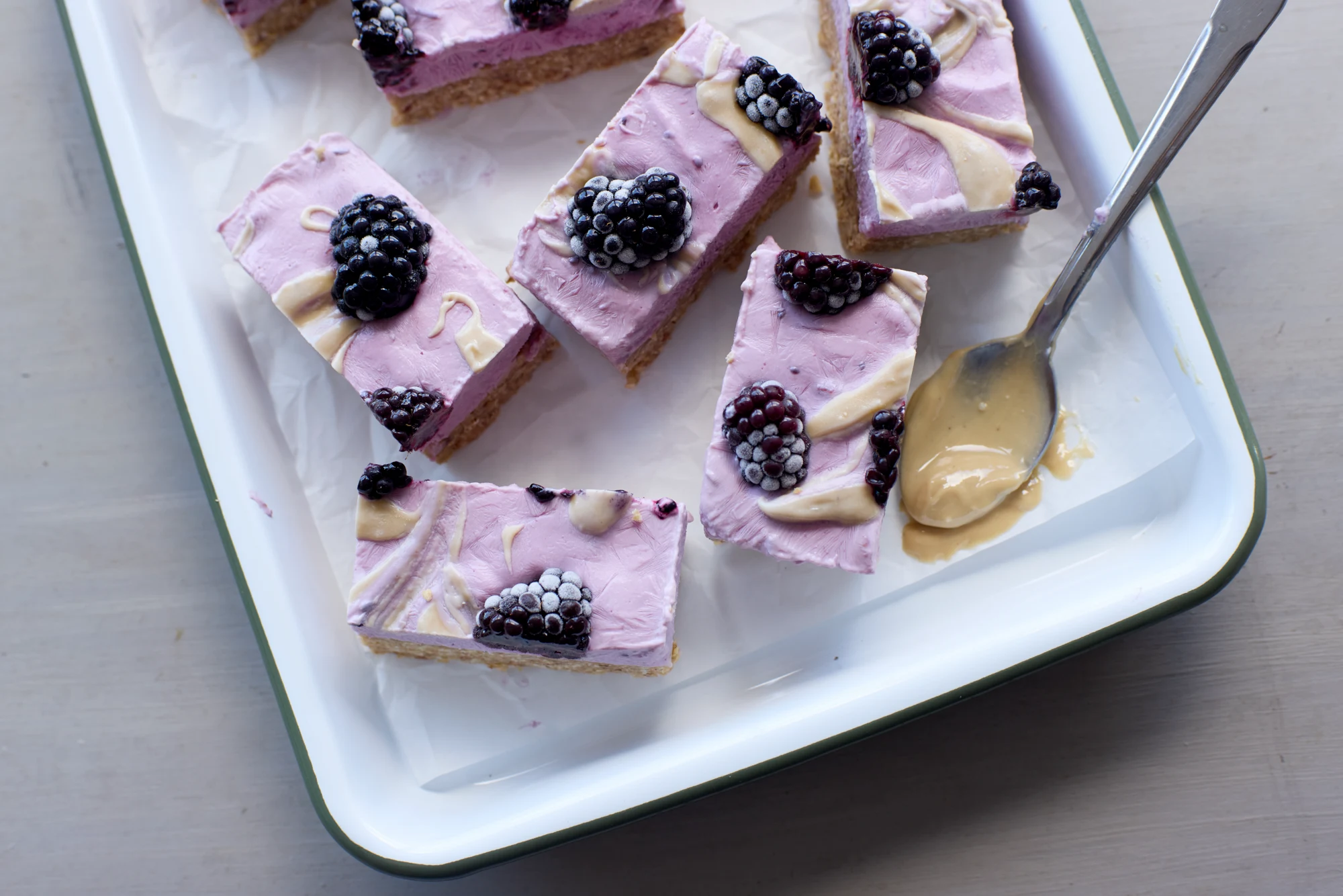 Blackcurrant frozen yogurt date and cashew bars