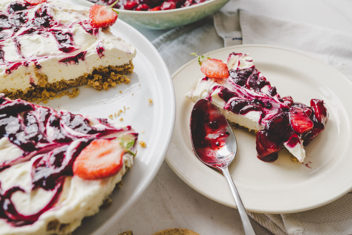 Frozen Berry Smoothie Bowl - Yeo Valley Organic