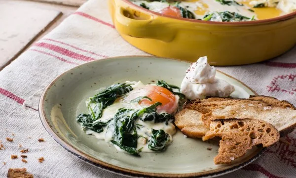 Recipe - Baked Eggs with Wilted Spinach