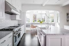 LakesideTraditional3