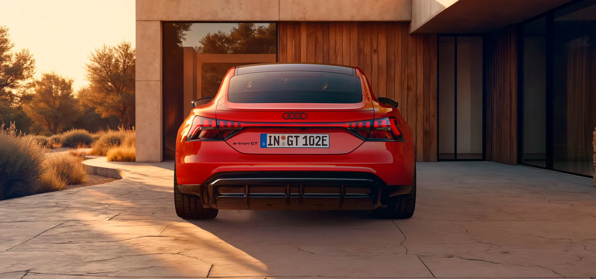 Audi e-tron GT takaa