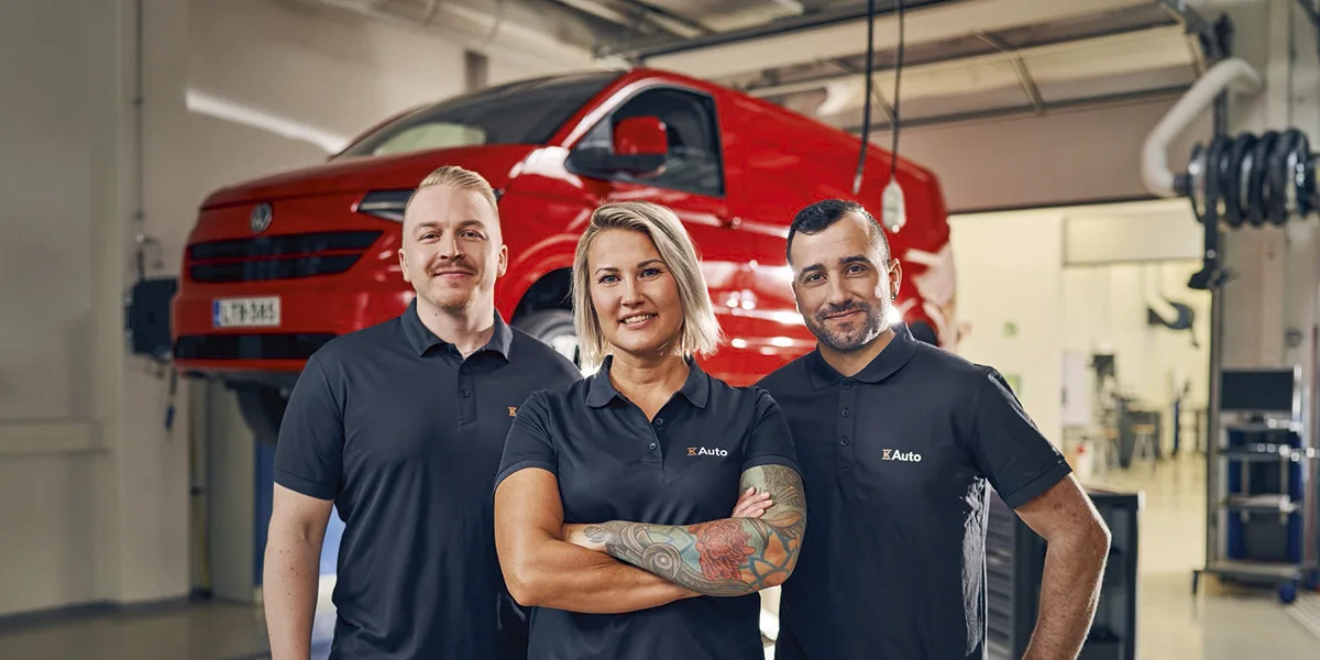 Tietoa ja palveluita tuonti­auton omistajalle Tuontiauto tarvitsee samanlaista huolen­pitoa kuin Suomessa ensi­rekisteröity auto – ja joskus hieman enemmänkin. Löydät tältä sivulta tärkeimmät tiedot tuonti­auton huollosta ja ylläpidosta Suomessa sekä käytännön tietoa auton maahantuonnista.