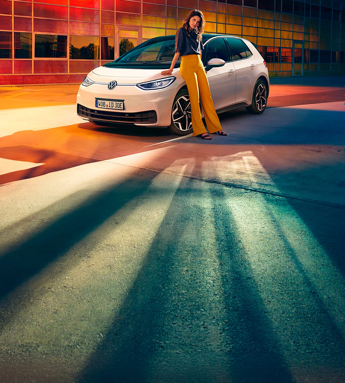 Vähän ajetut ID.3:t.  Nyt leasingiin esim. 399 €/kk.   Rajallinen erä Volkswagen ID.3 -autoja nyt houkuttelevaan kuukausihintaan. Saatavilla vain leasingilla.