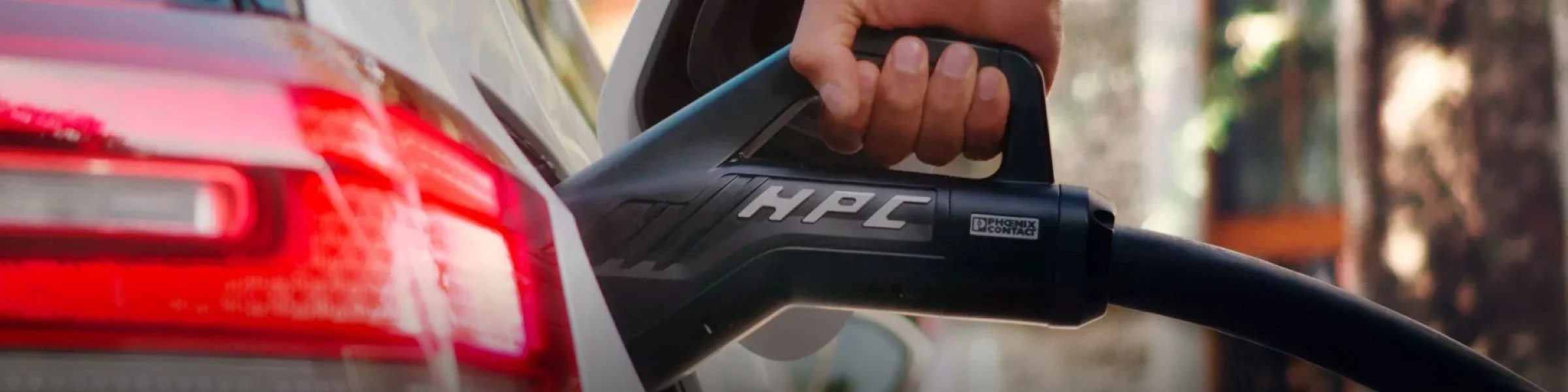 Sähköauton lataus  Kotona, matkalla tai työpaikalla 