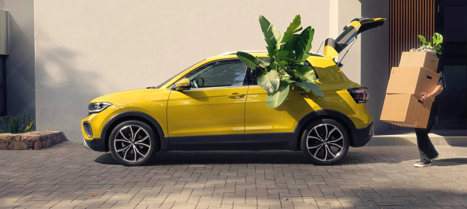 T-Cross Style Business DSG-automaatti esim. 260 €/kk